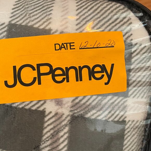 JCPenney DISCONTINUED VINTAGE Cozy Ultra Mink Sherpa Reversible KING Comforter - Picture 3 of 10